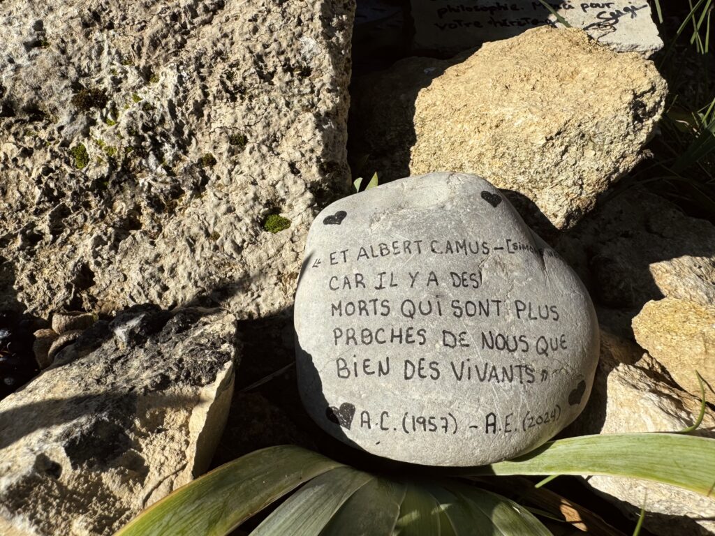 citation camus tombe cimetière lourmarin